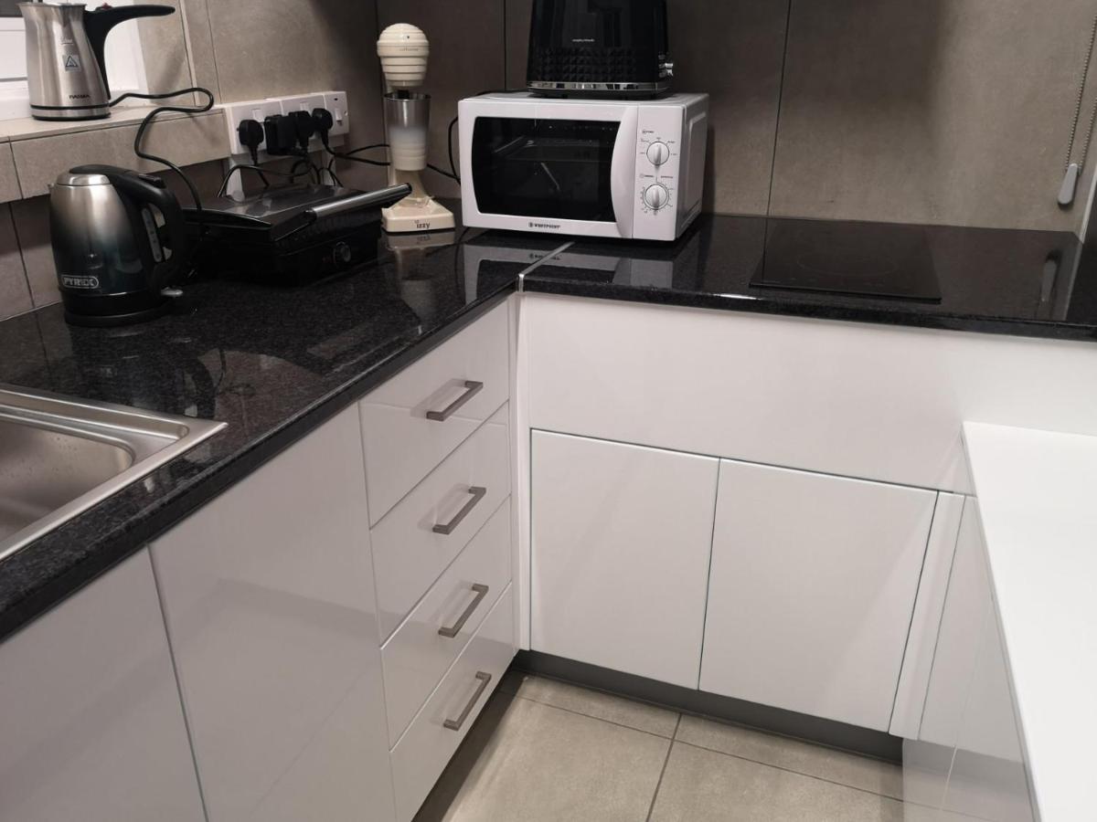Kalidonia Residence Suite Nicosia , Spacious 2 Bedroom Suite With Office מראה חיצוני תמונה